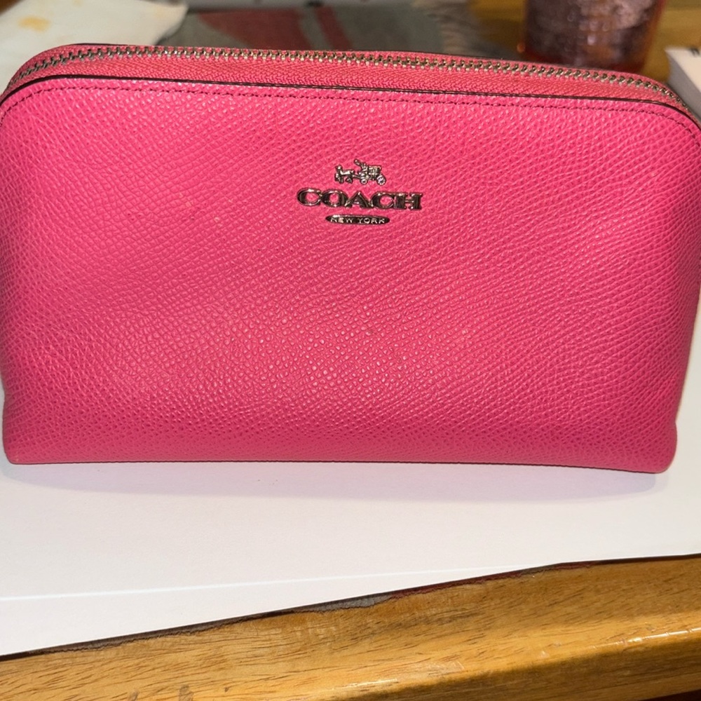 EUC COACH Pink Crossgrain Leather Pouch